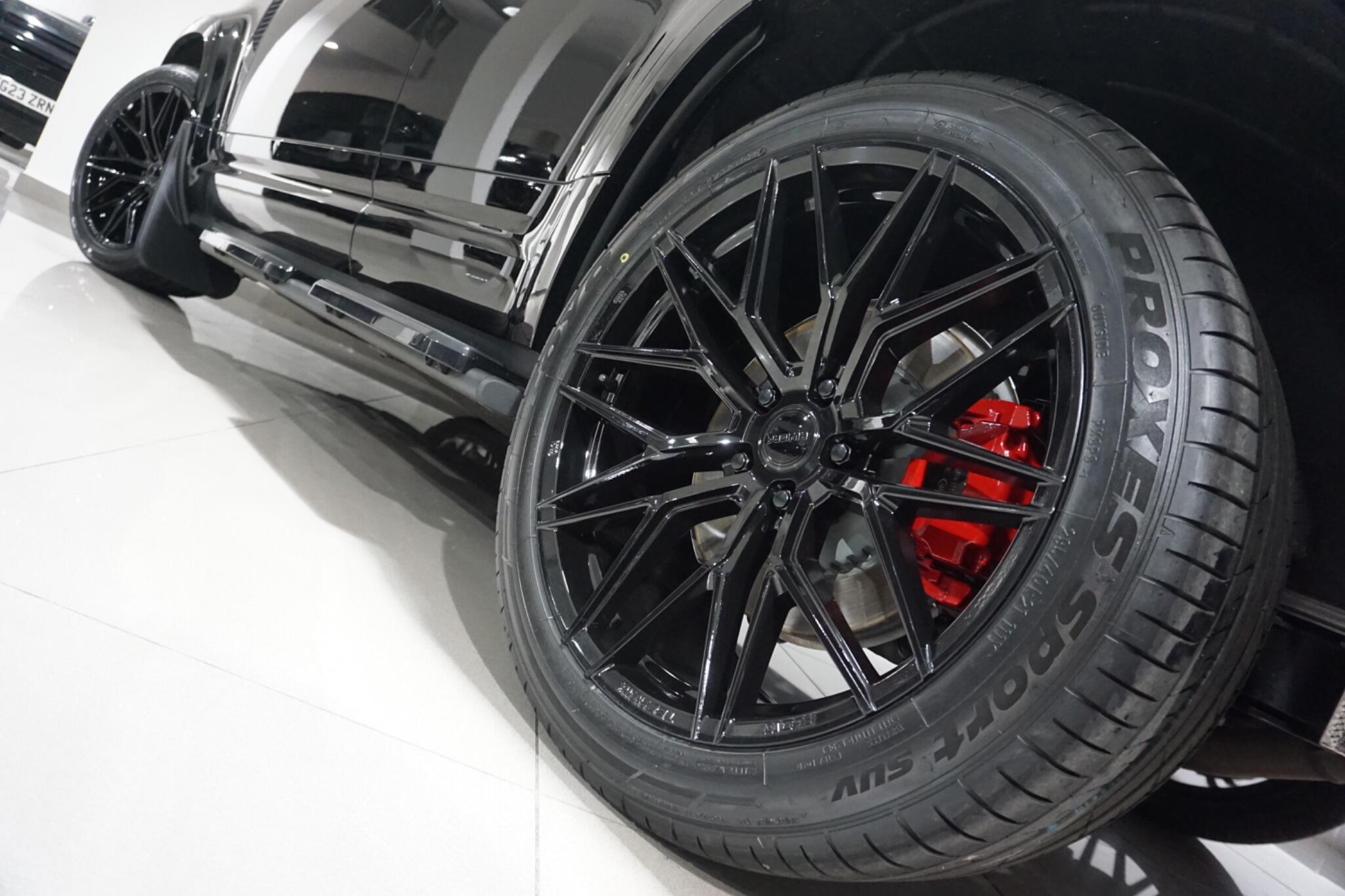 Land Rover Defender 110 3.0 D350 MHEV X-Dynamic HSE Hard Top SUV Auto 4WD MWB Euro 6 (s/s) 5dr